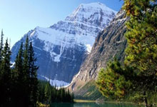 开云APP-烽火再燃！鲁能三线暗涌布杀阵，申花虹口亮剑藏锋芒