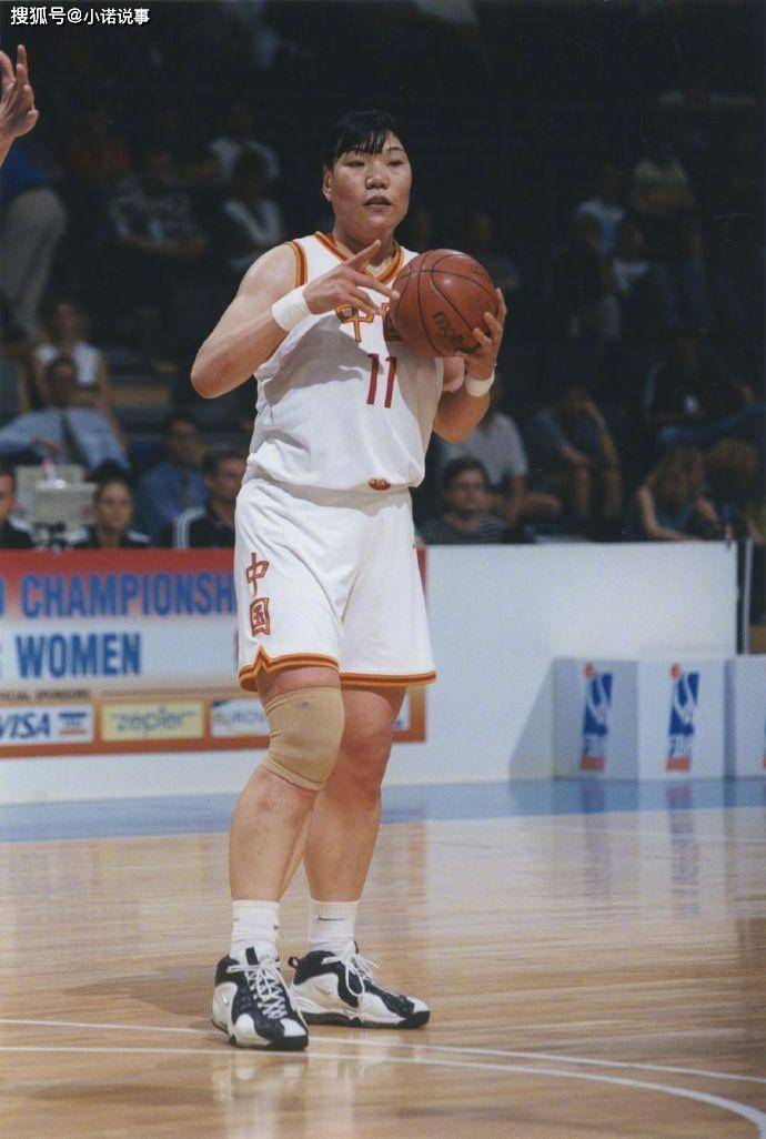 开云体育平台APP-体操名将转型篮球，柔韧技巧出众的简单介绍