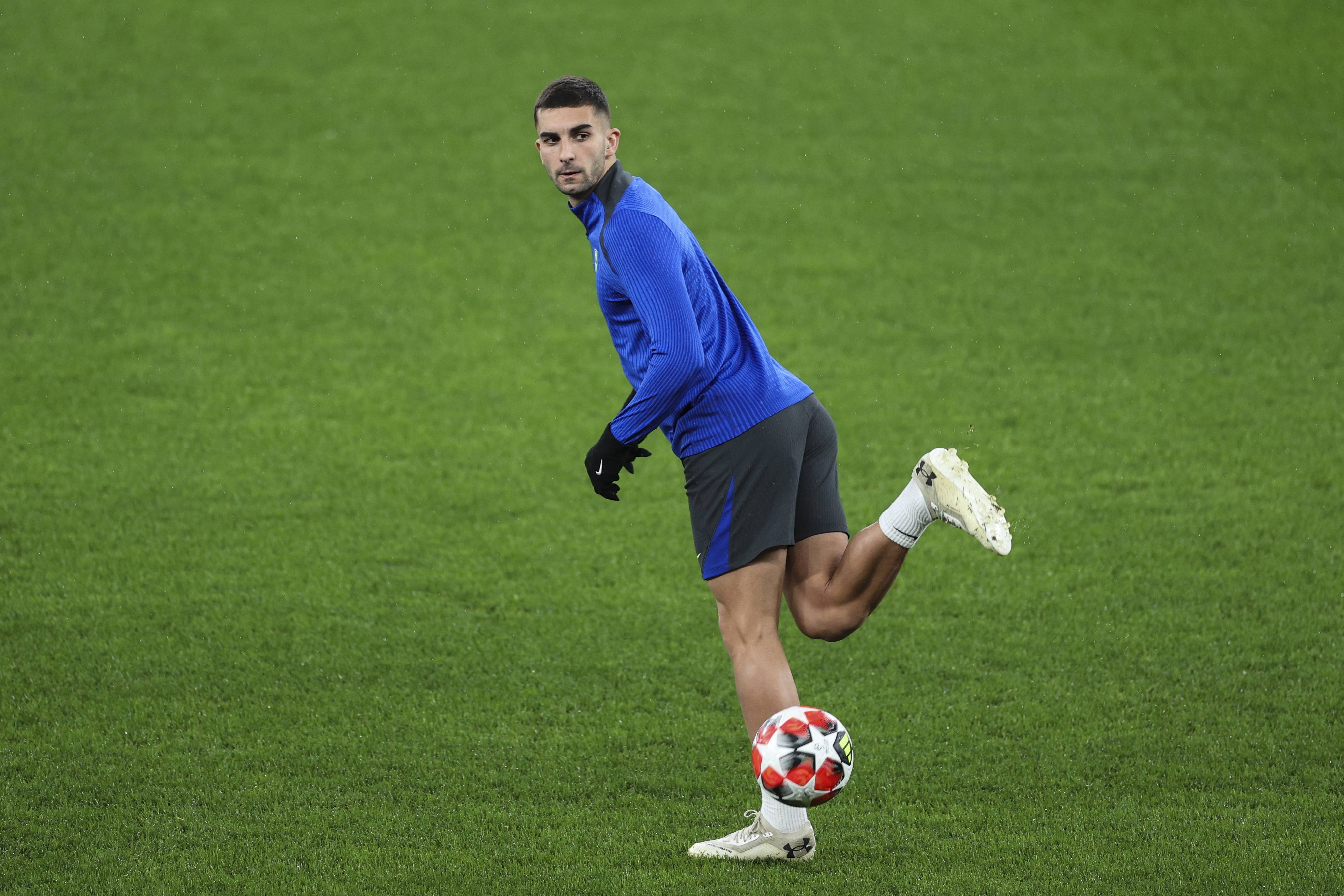 开云下载-球队引援潜力无限，备战欧冠大战