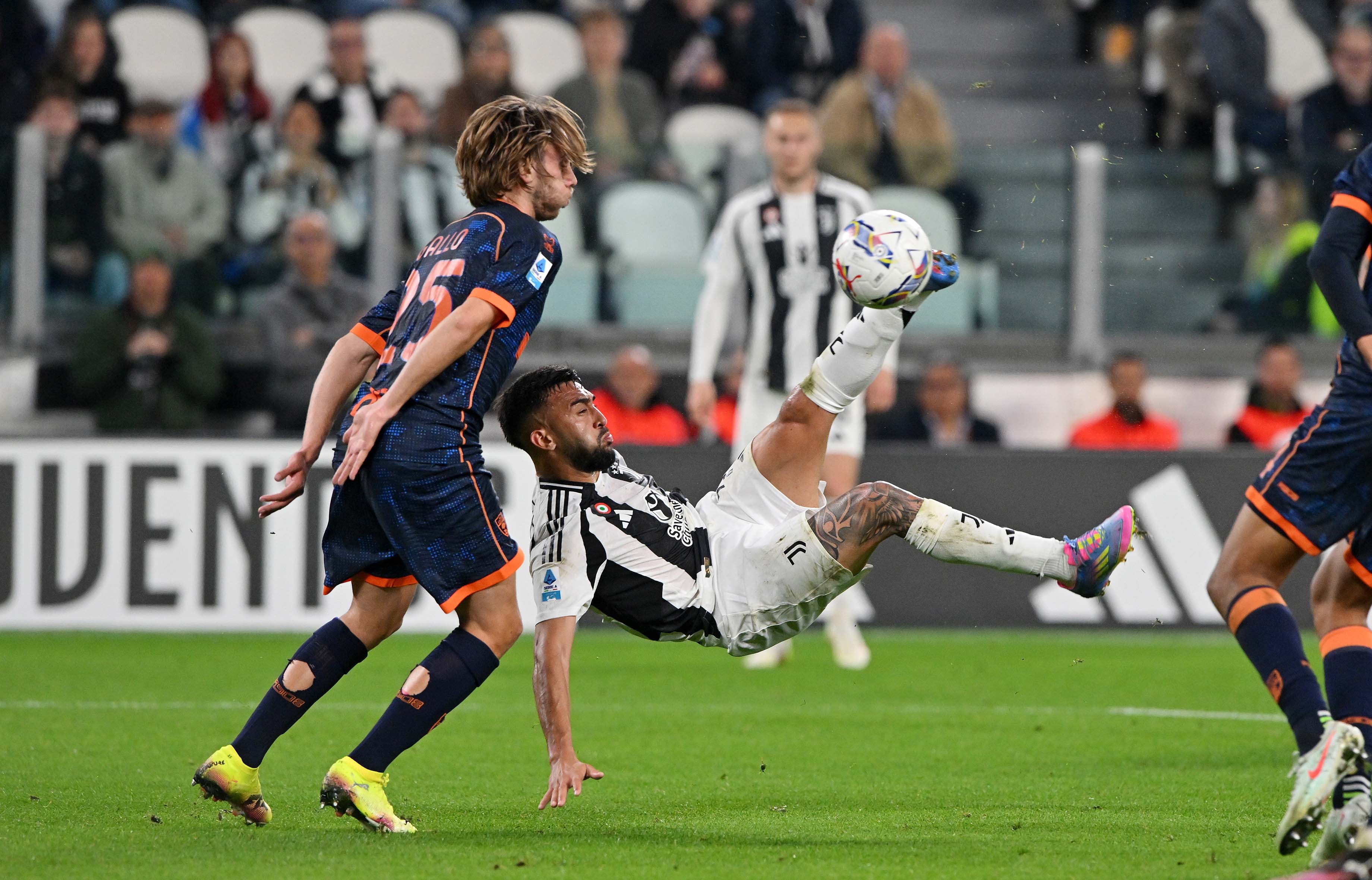 切尔西队新战术曝光,备战尤文图斯 切尔西队新战术曝光,备战尤文图斯