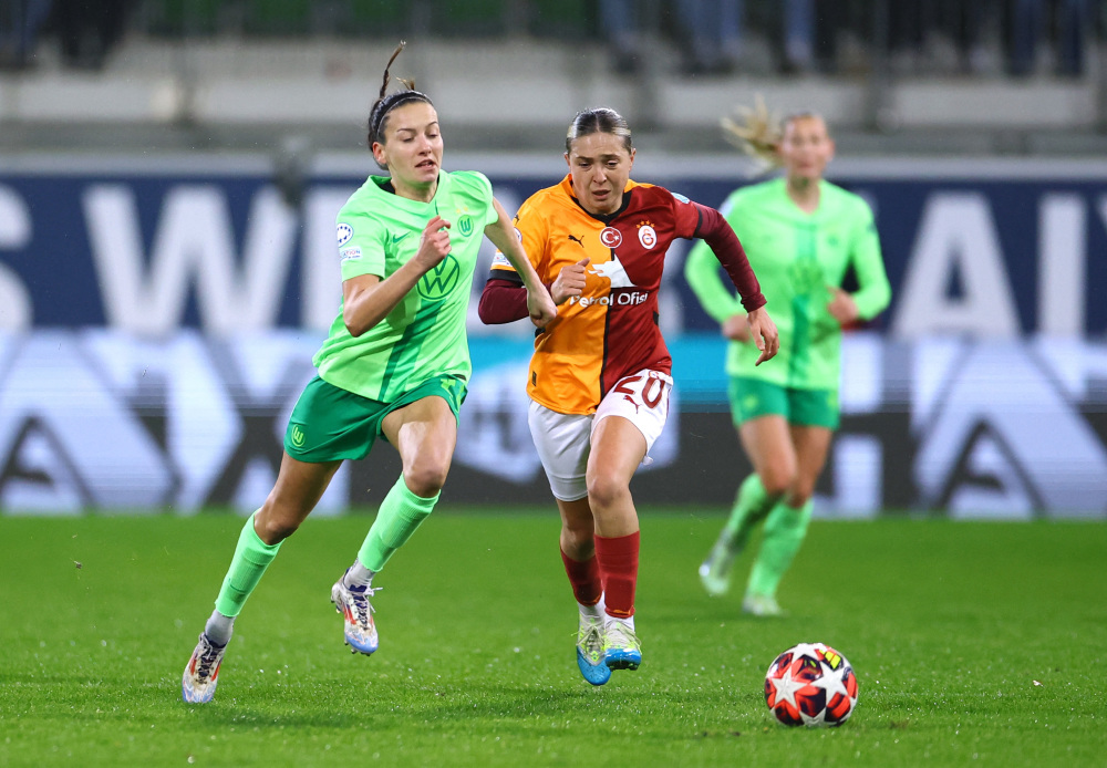 开云官网-包含比利时女足队在赛场上大放异彩，斩获三连胜的词条