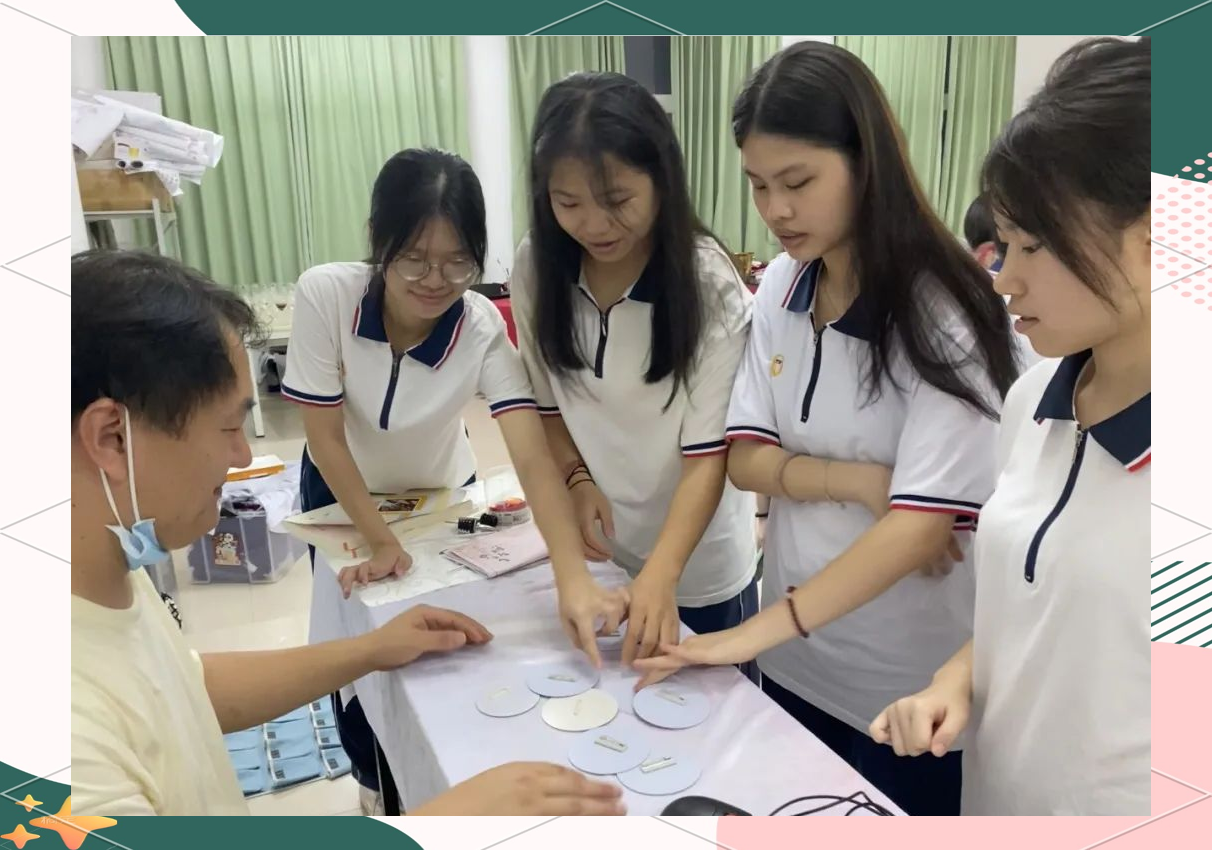 选手们在比赛中呈现出专业水平和技艺的华丽姿态的简单介绍 选手们在比赛中呈现出专业水平和技艺的华丽姿态的简单介绍