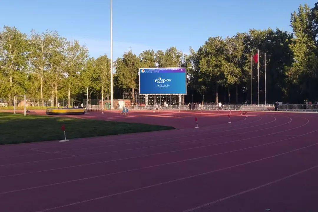 关于比赛中心回放，精彩瞬间无数的信息