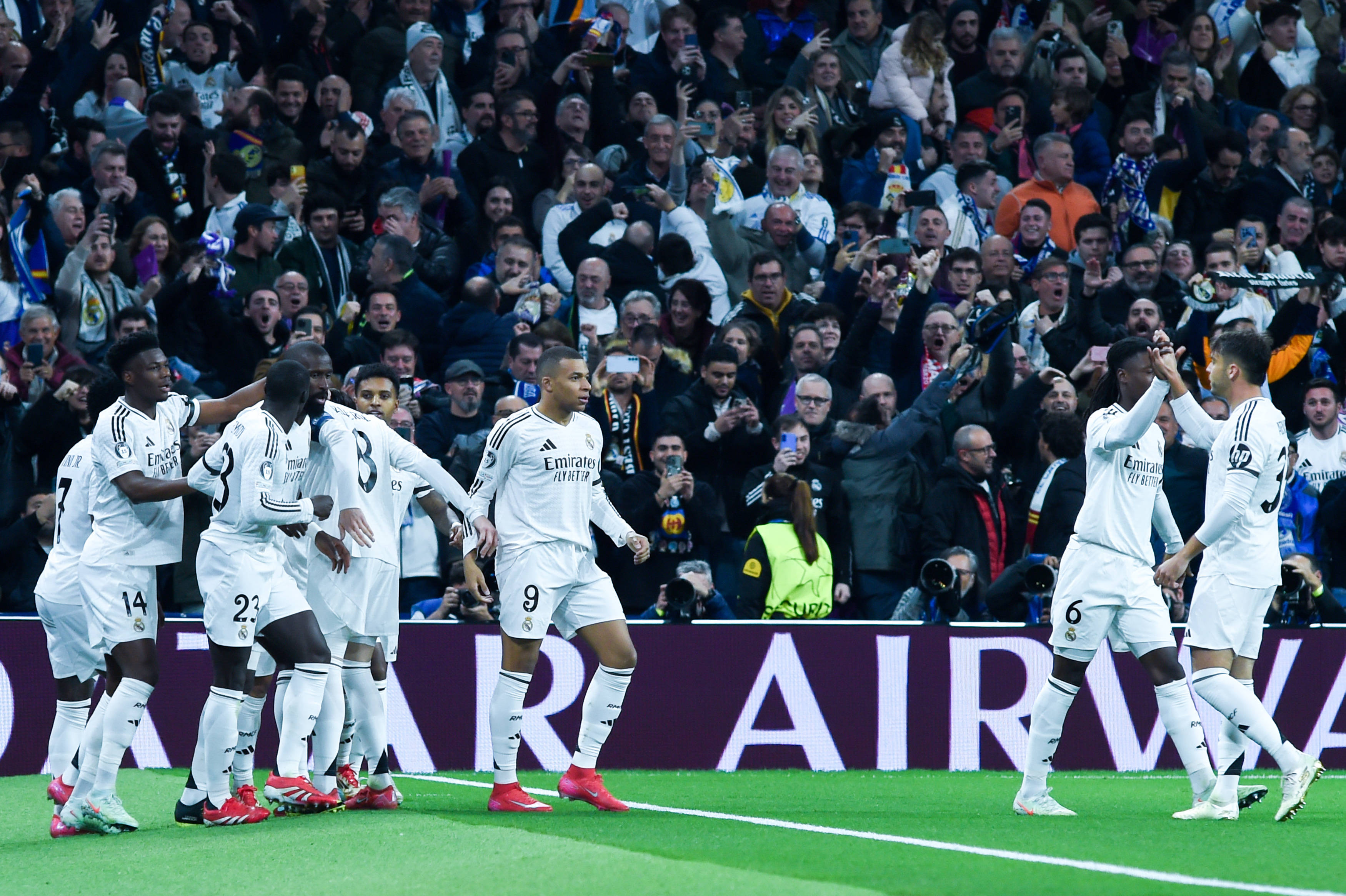 阿森纳在欧冠比赛中大放异彩 阿森纳在欧冠比赛中大放异彩