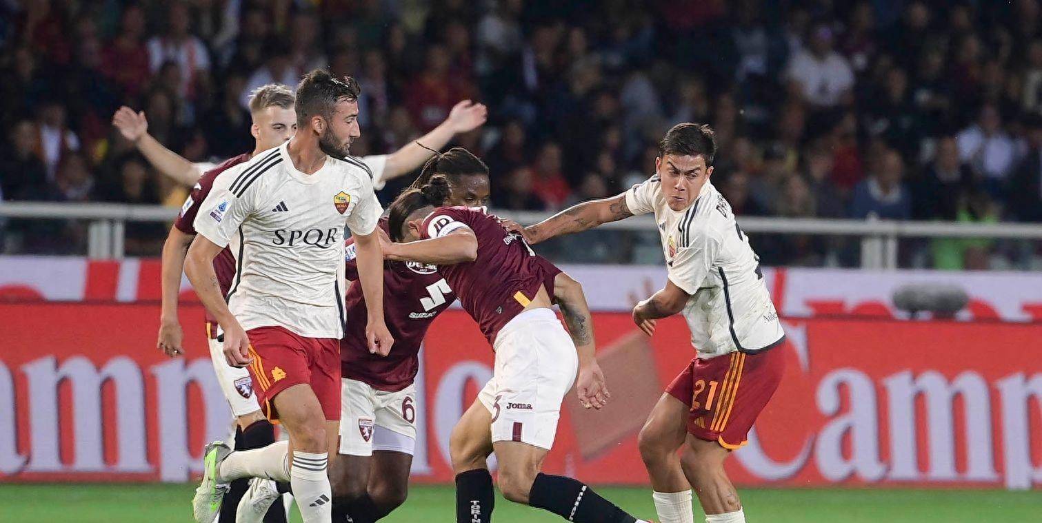 开云官网-佛罗伦萨客场战胜卡利亚里，取得重要胜利