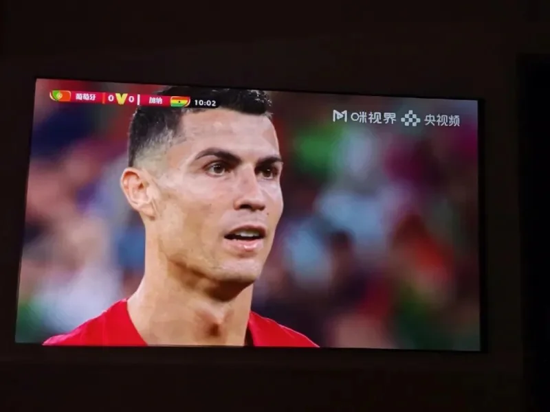 开云官网-西班牙遭遇挑战，小组出线形势严峻