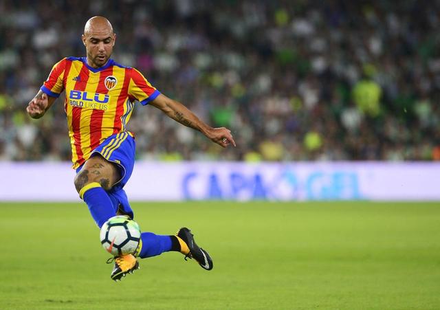 梅斯球员荣膺最佳表现赢得球迷喝彩 梅斯球员荣膺最佳表现赢得球迷喝彩