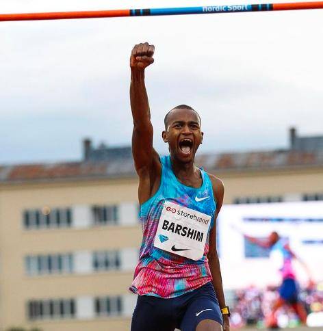 意大利田径选手气宇轩昂,获得铜牌 意大利田径选手气宇轩昂,获得铜牌