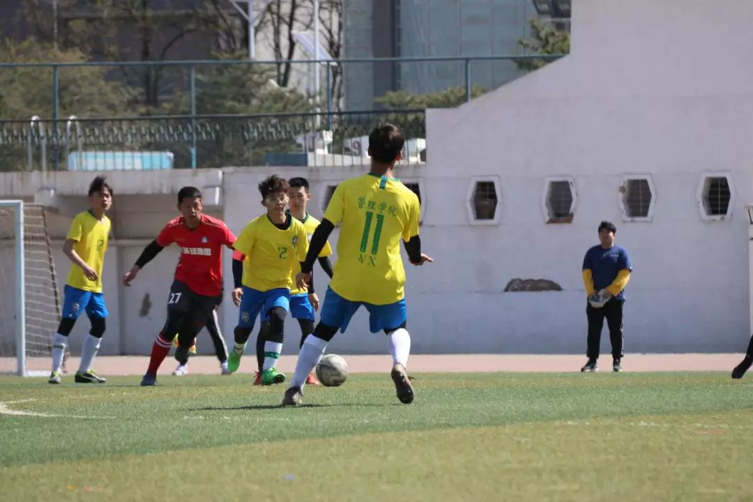 火爆继续!欧洲足球队伍选拔成败肩铰 火爆继续!欧洲足球队伍选拔成败肩铰