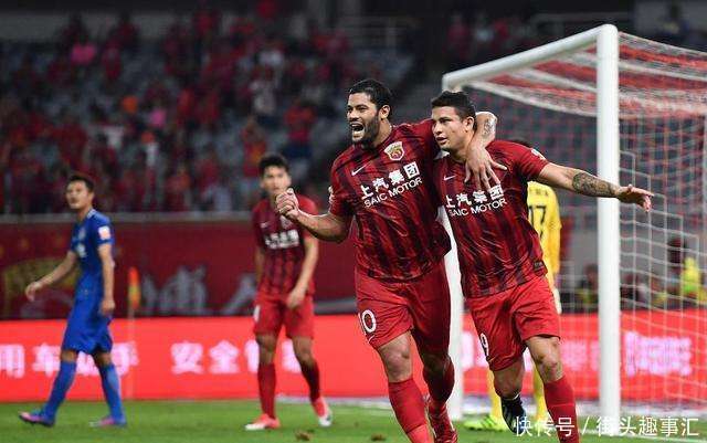 火爆继续!欧洲足球队伍选拔成败肩铰 火爆继续!欧洲足球队伍选拔成败肩铰