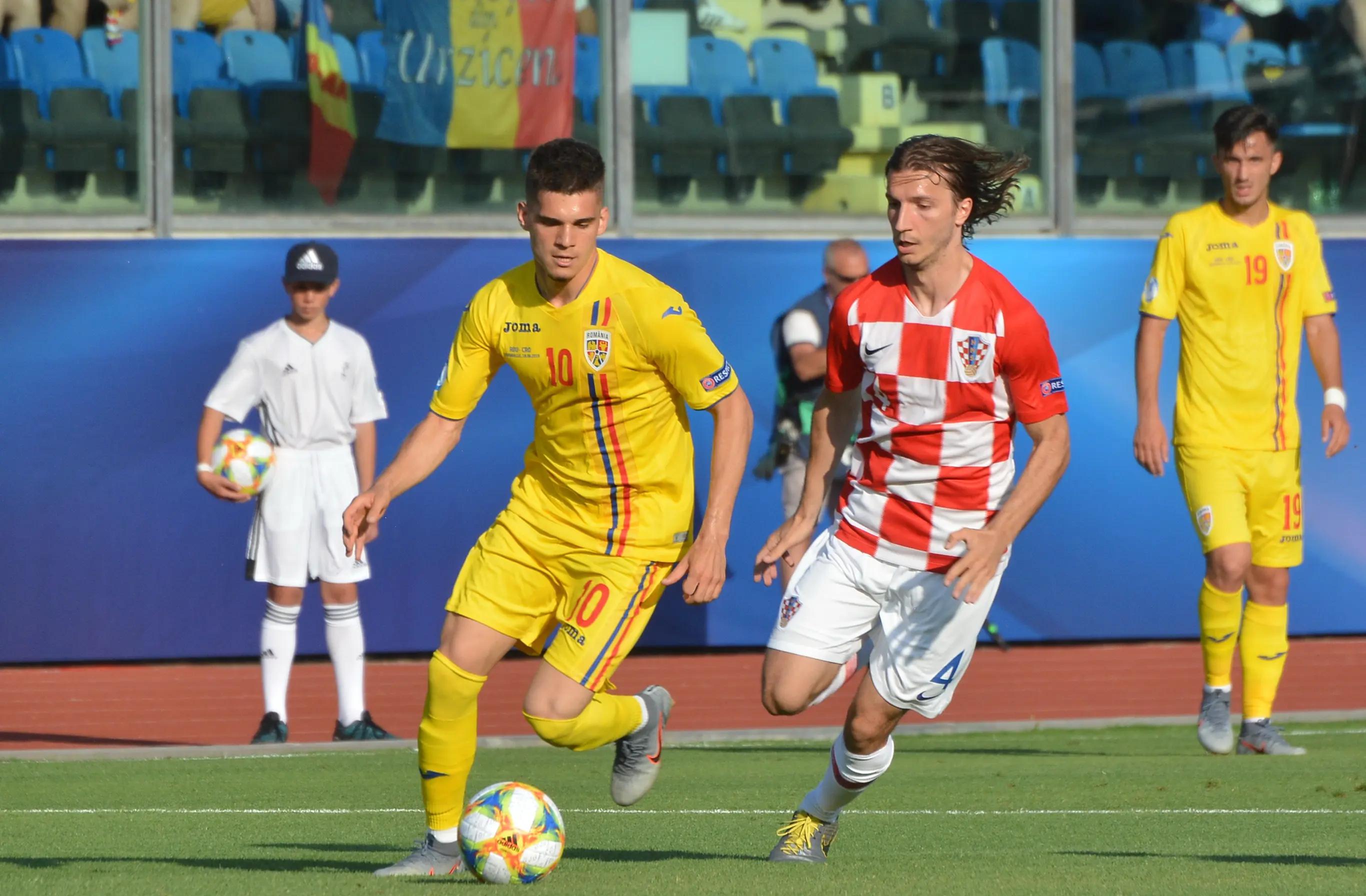 荷兰继续赢球，小组排名不受干扰