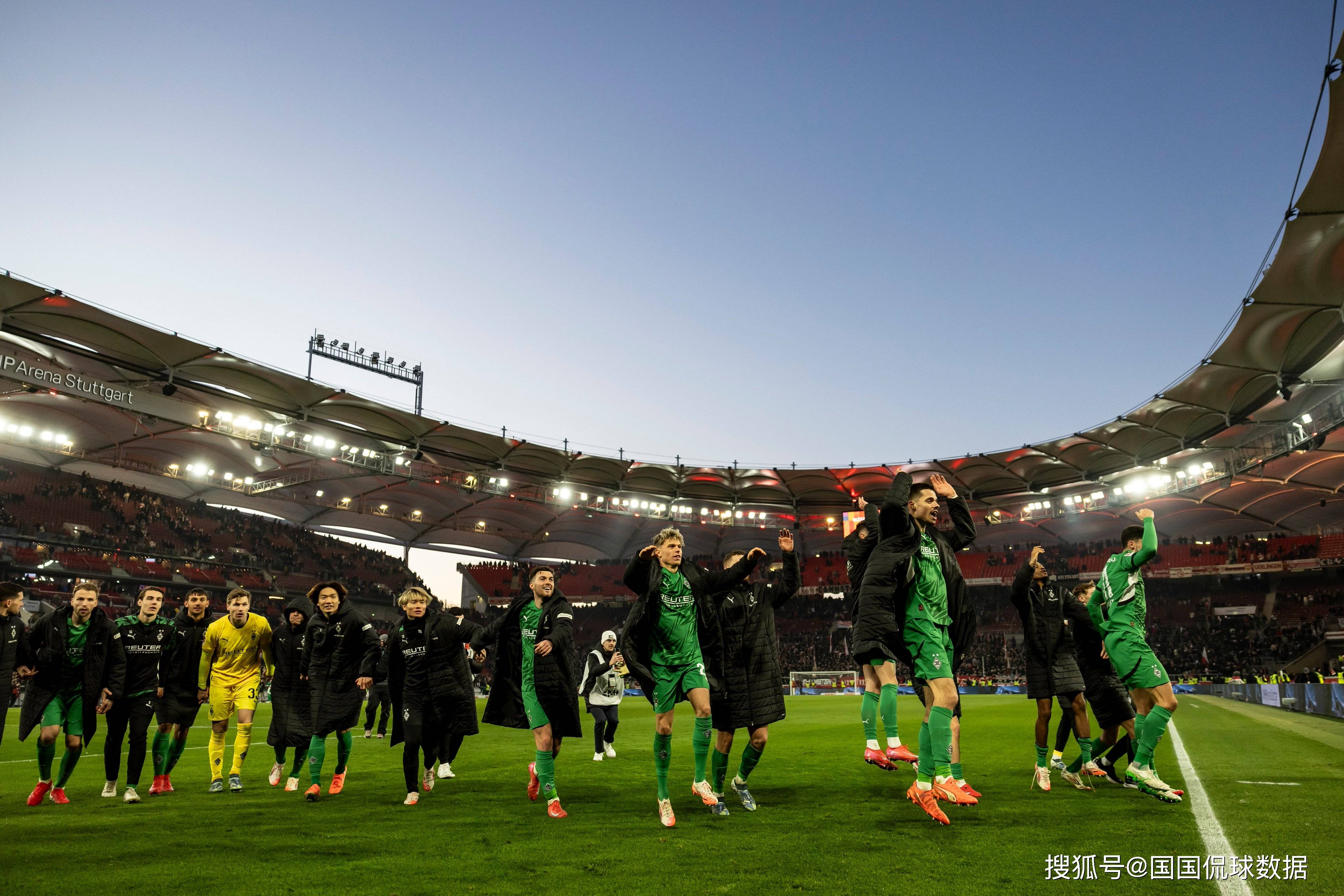 门兴格拉德巴赫主场惨败,遭遇三连败 门兴格拉德巴赫主场惨败,遭遇三连败