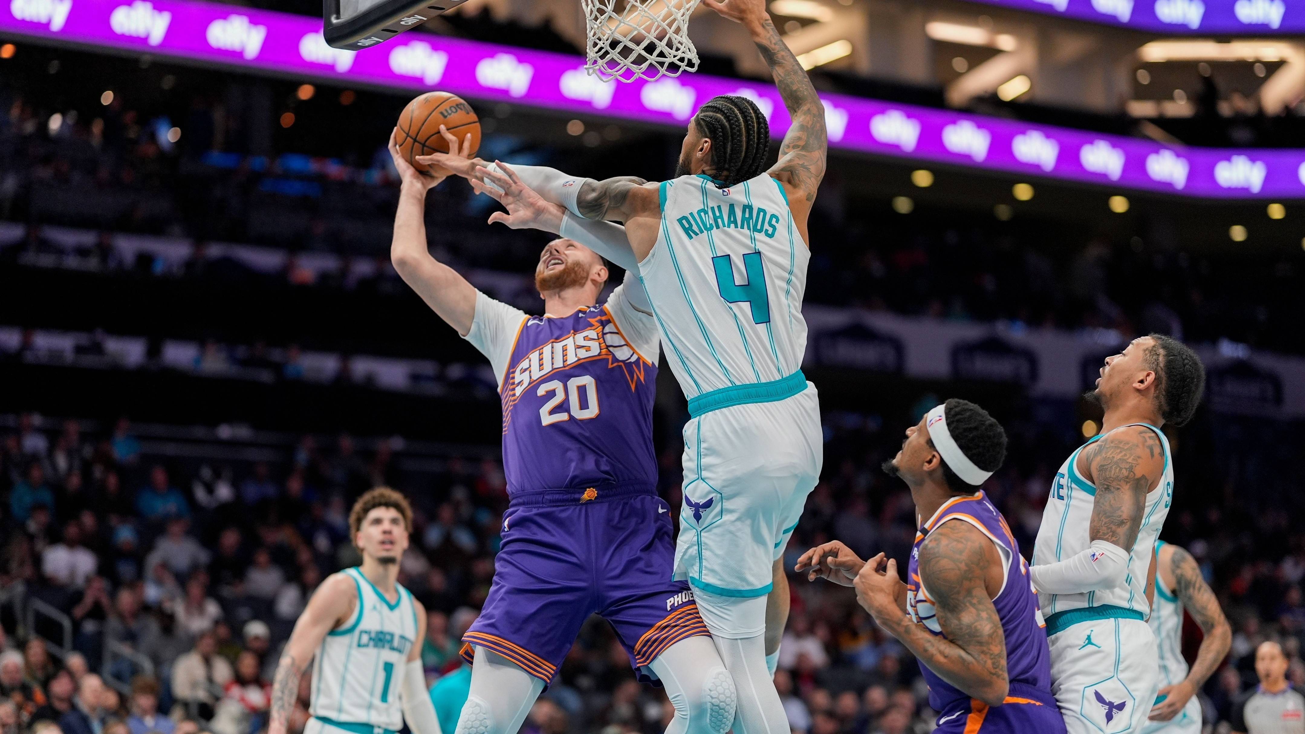 太阳新援表现出色，球队士气高涨迎接季后赛的简单介绍