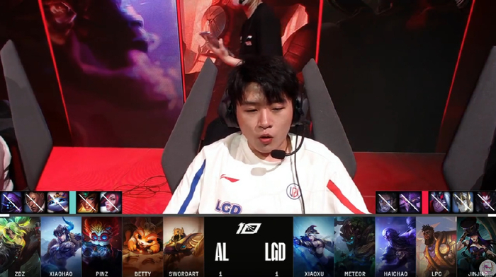 开云体育在线-CLG力克LGD，BDD线上压制力十足峡谷大战四强赛，留下经典瞬间的简单介绍