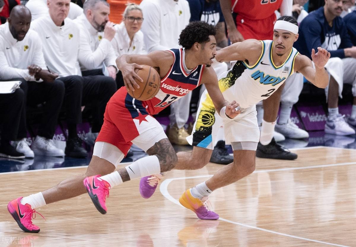 开云体育官网-MAD碾压WBG，Elk完成史诗逆转焦点之战入围赛，点燃全场激情的简单介绍