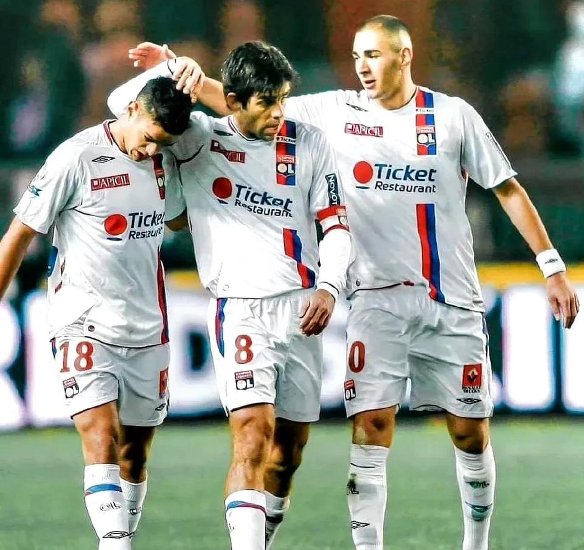 包含里昂球员状态复苏，引起多家豪门欧洲球队关注的词条