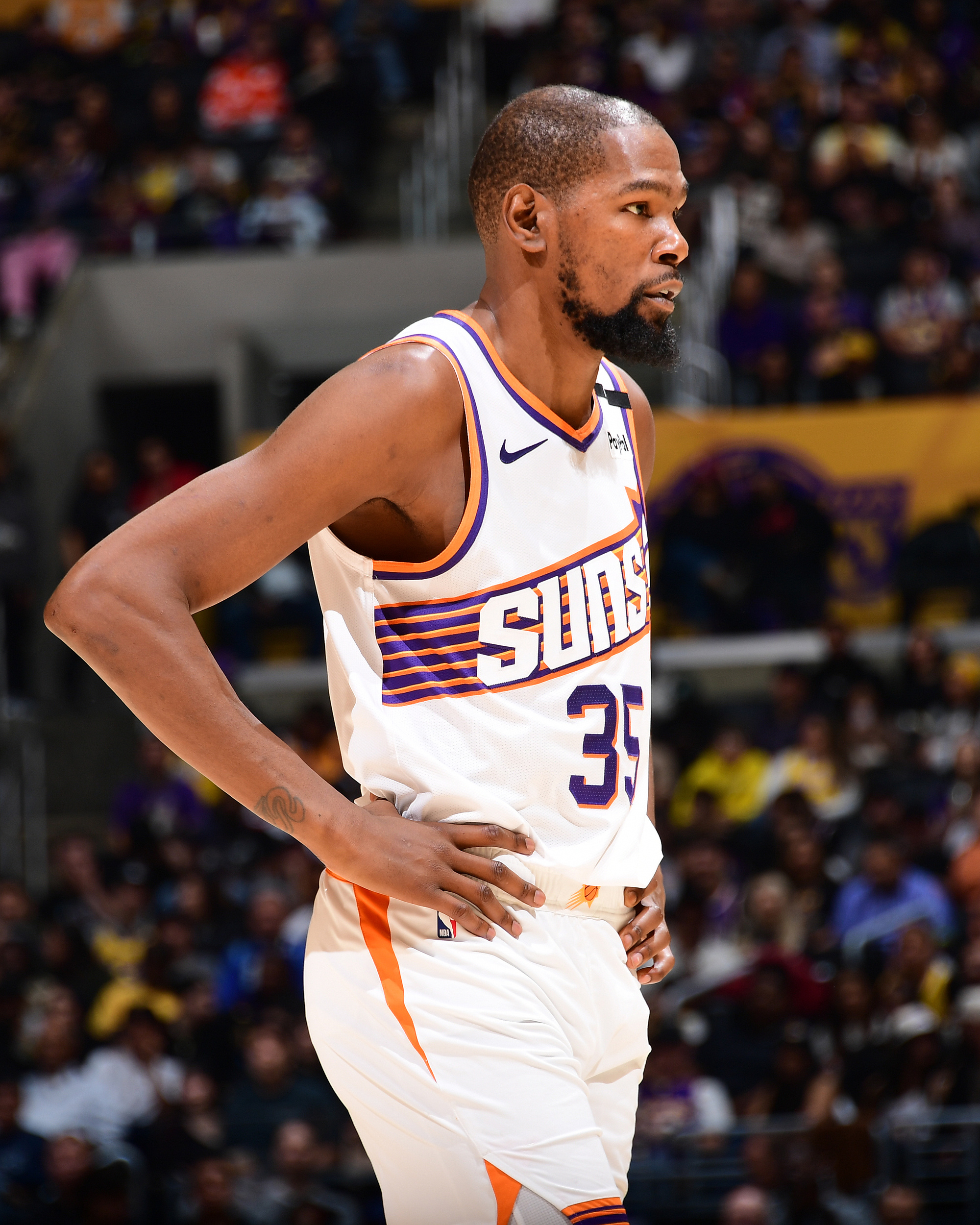 开云体育下载-NBA季后赛：湖人逆转太阳晋级第二轮