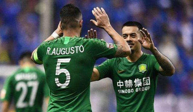 老鹰主场告捷骑士,提前锁定季后赛资格 老鹰主场告捷骑士,提前锁定季后赛资格