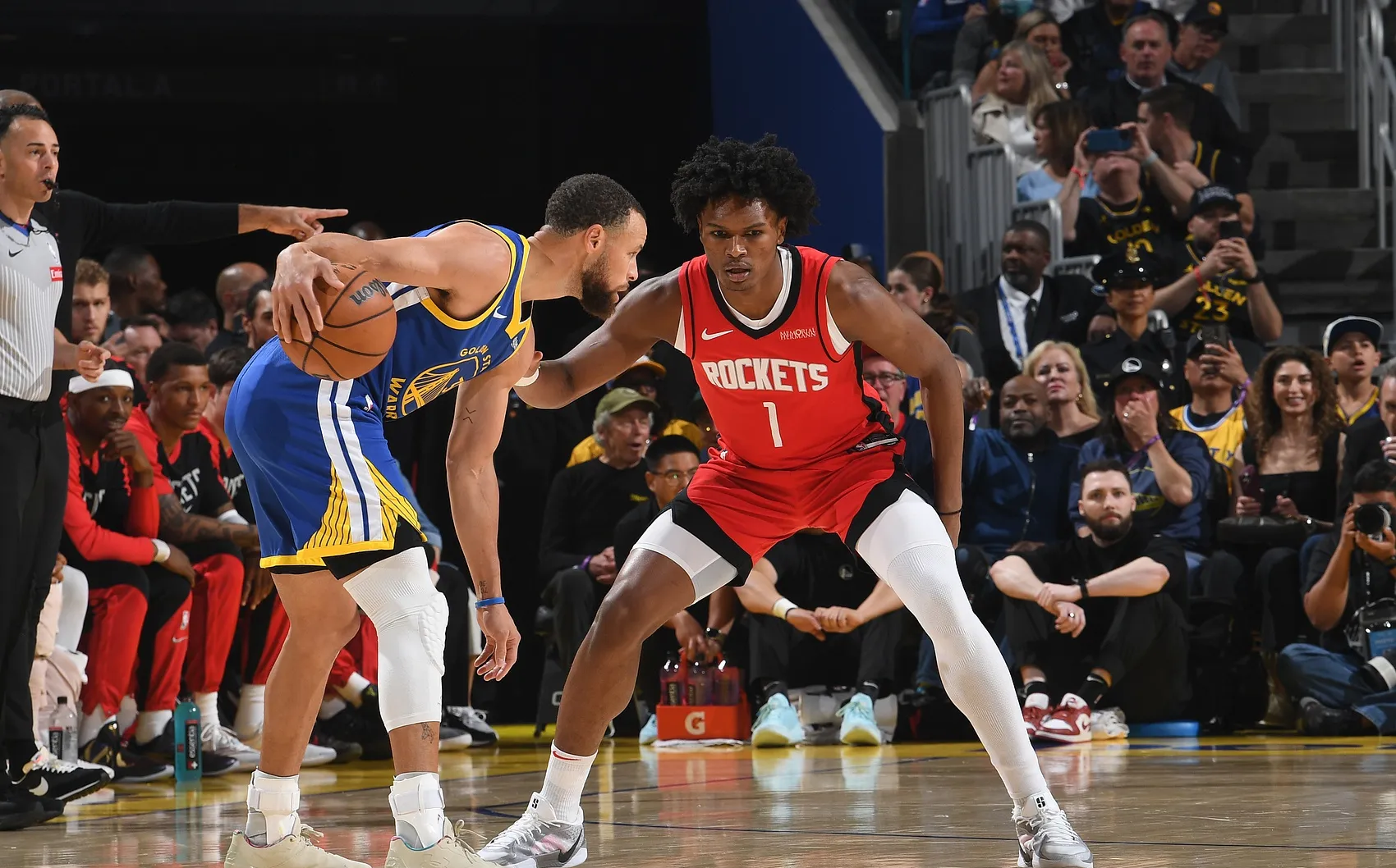 开云APP-火箭主场大胜灰熊，结束连败