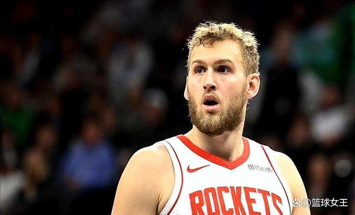 开云体育-奇才队签下火箭队前锋，增添内线力量