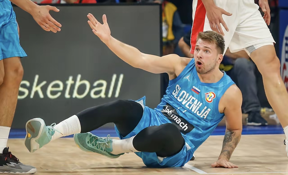 斯洛文尼亚小组出线,欧锦赛表现抢眼 斯洛文尼亚小组出线,欧锦赛表现抢眼