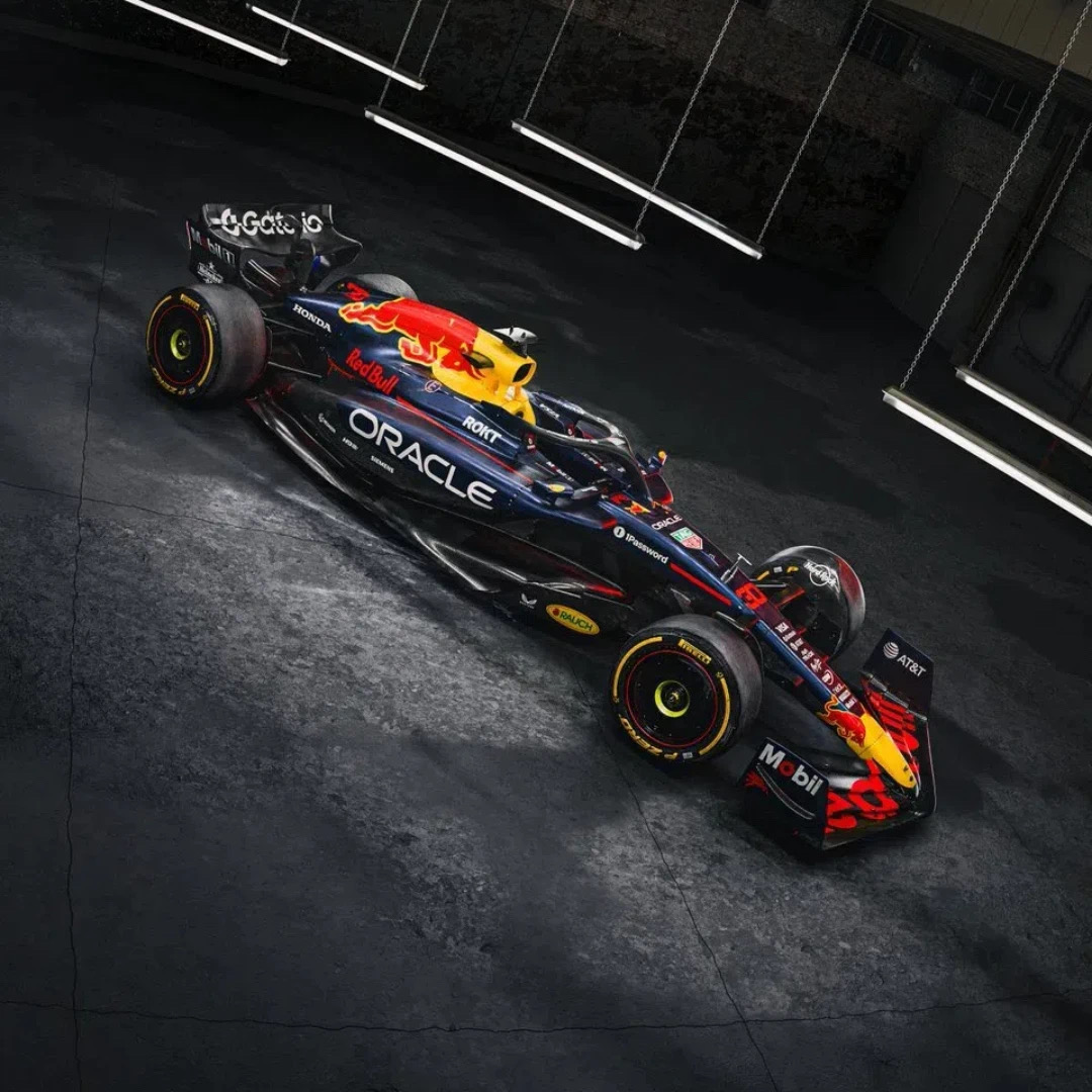 开云体育平台APP-阿斯顿马丁完胜索伯车队，塞恩斯关键制胜的简单介绍