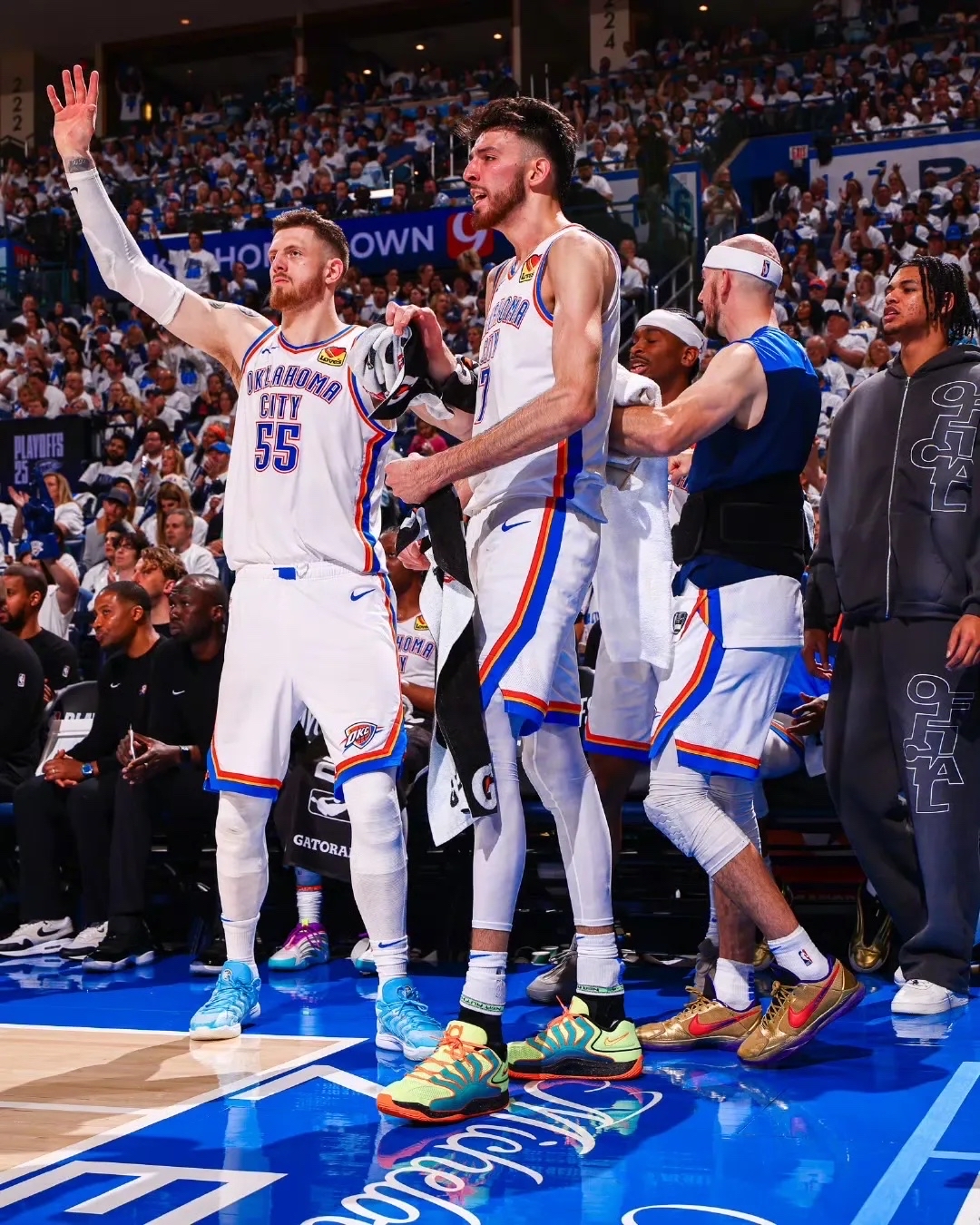 关于鹈鹕完胜灰熊,保罗点燃赛场的信息 关于鹈鹕完胜灰熊,保罗点燃赛场的信息