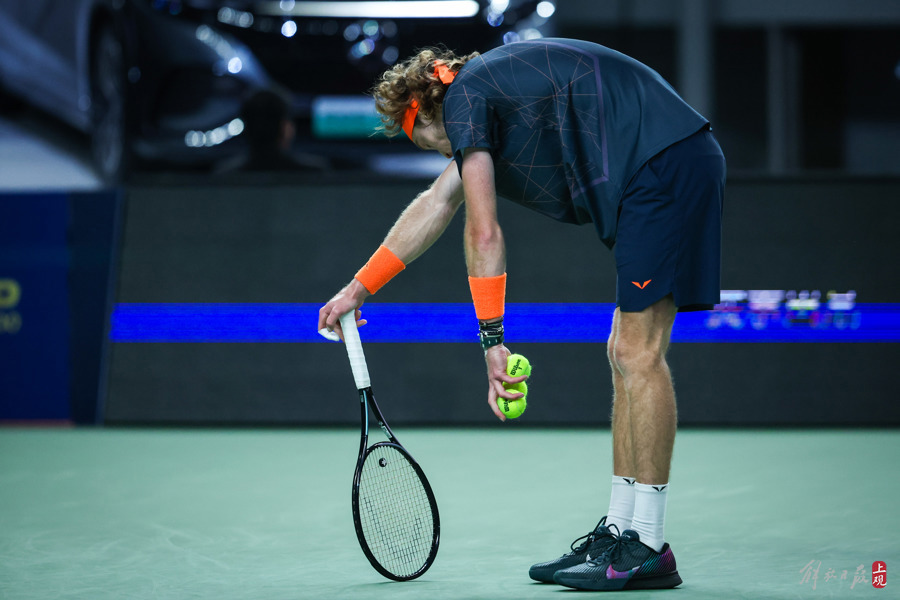 英国网球队完胜欧洲网球队,费德勒送出助攻 英国网球队完胜欧洲网球队,费德勒送出助攻