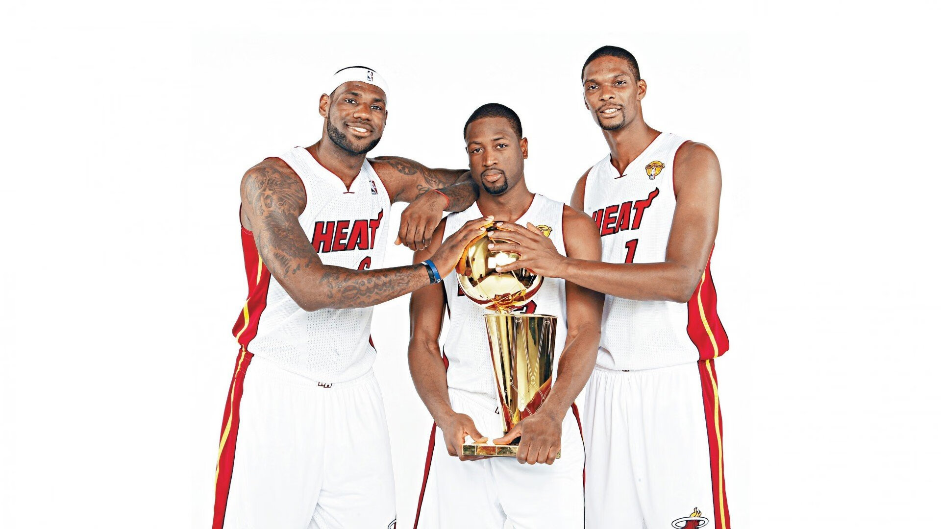 伯纳乌对角线,当国家德比之夜,恩比德的幽灵在撕裂防线